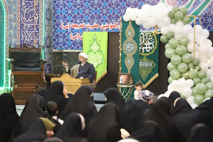 تصاویر/  اعتکاف مدارس الگوی صالح شهر تهران