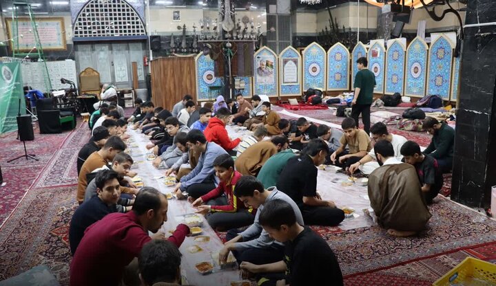 تصاویر/ آیین معنوی اعتکاف در مسجد جامع ونک