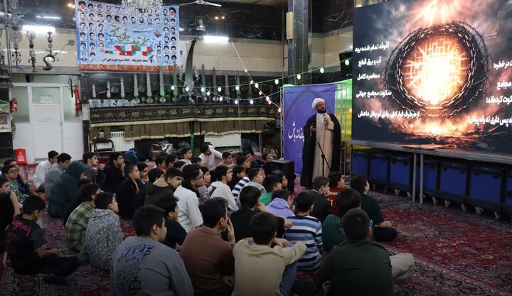 تصاویر/ آیین معنوی اعتکاف در مسجد جامع ونک