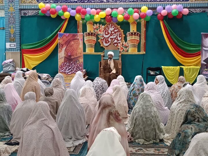 تصاویر/ حضور امام جمعه باقرشهر و کهریزک در جمع معتکفین