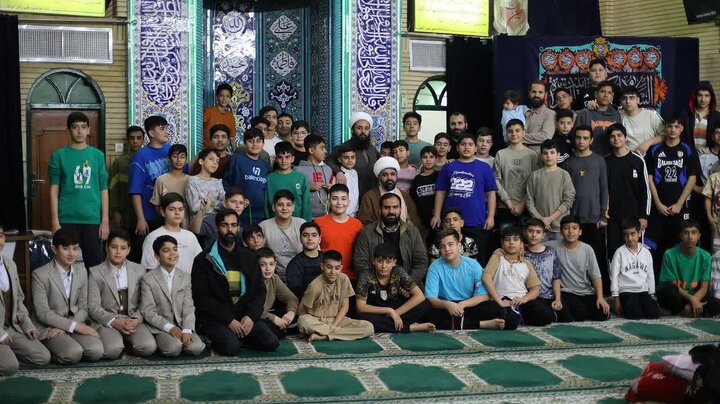 تصاویر/ حضور امام جمعه باقرشهر و کهریزک در جمع معتکفین