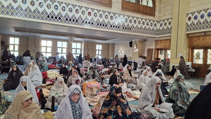 تصاویر /  حضور مدیرکل تبلیغات اسلامی آذربایجان شرقی در مساجد میزبان اعتکاف در تبریز