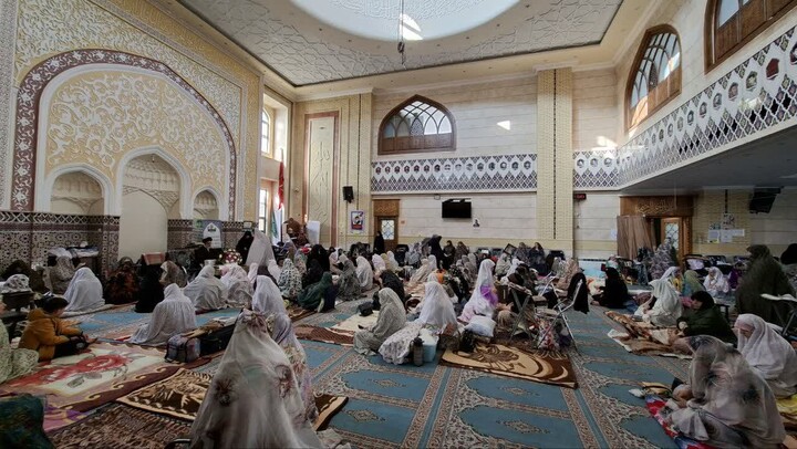 تصاویر /  حضور مدیرکل تبلیغات اسلامی آذربایجان شرقی در مساجد میزبان اعتکاف در تبریز