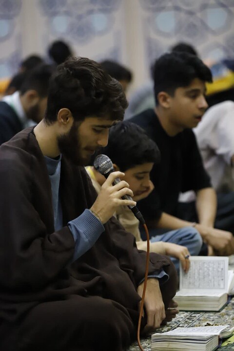 اعتکاف دانش آموزی در شهر مهستان