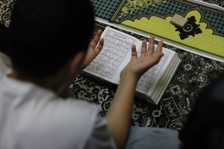 اعتکاف دانش آموزی در شهر مهستان