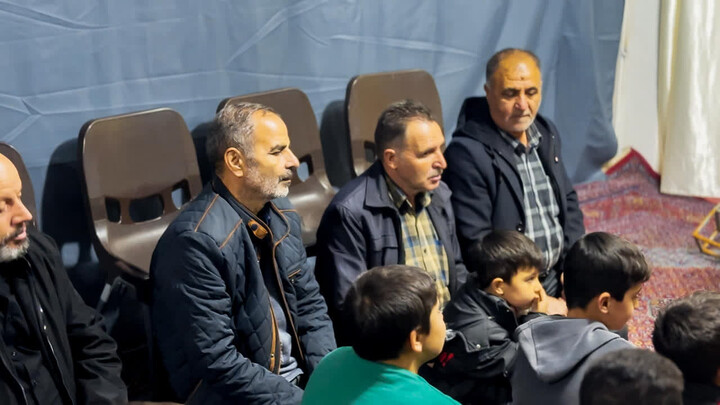 تصاویر/ حضور امام جمعه زنجان در اعتکاف دانش آموزی مسجد حضرت رقیه (س) زنجان