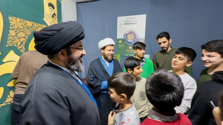 تصاویر/ حضور امام جمعه زنجان در اعتکاف دانش آموزی مسجد حضرت رقیه (س) زنجان