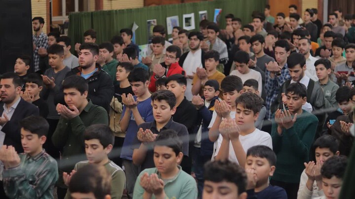 مراسم اعتکاف دانش آموزی پسرانه در مرند