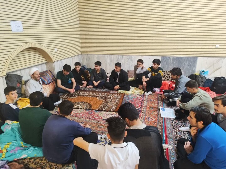 مراسم اعتکاف دانش آموزی پسرانه در مرند