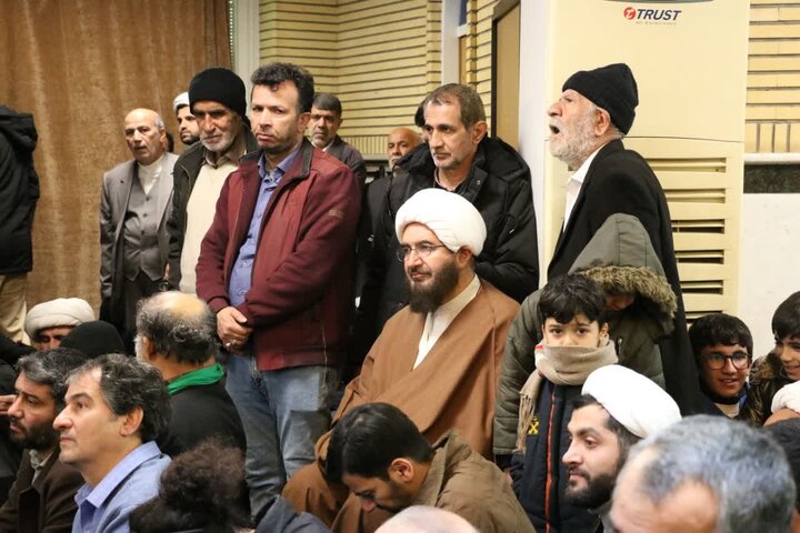 تصاویر/ حضور رییس شورای سیاستگذاری ائمه جمعه کشور در جمع معتکفین در مسجد روحانی