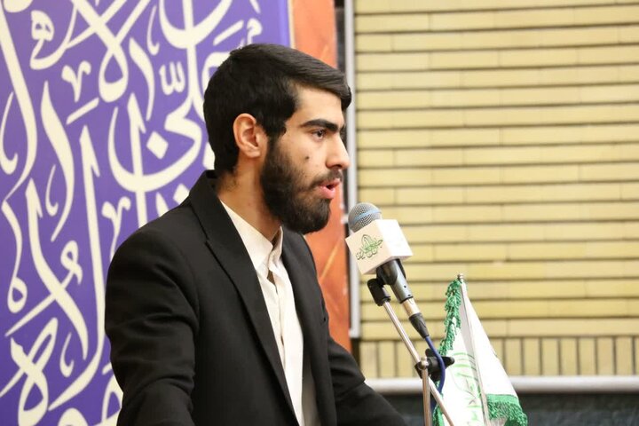 تصاویر/ حضور رییس شورای سیاستگذاری ائمه جمعه کشور در جمع معتکفین در مسجد روحانی