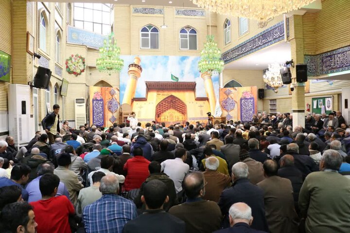 تصاویر/ حضور رییس شورای سیاستگذاری ائمه جمعه کشور در جمع معتکفین در مسجد روحانی