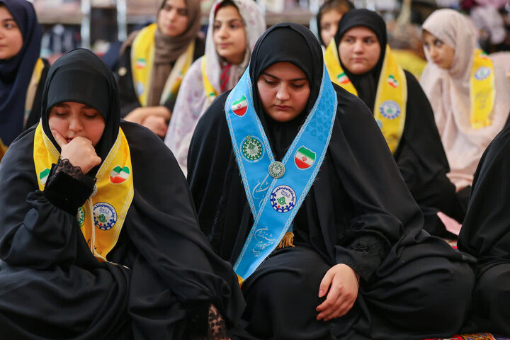 تصاویر/ حضور امام جمعه تبریز در معتکفین تبریزی