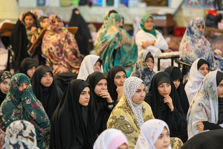 تصاویر/ حضور امام جمعه تبریز در معتکفین تبریزی