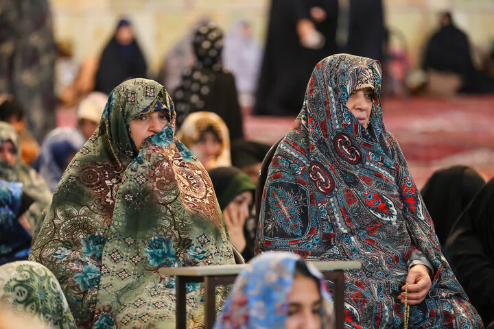 تصاویر/ حضور امام جمعه تبریز در معتکفین تبریزی