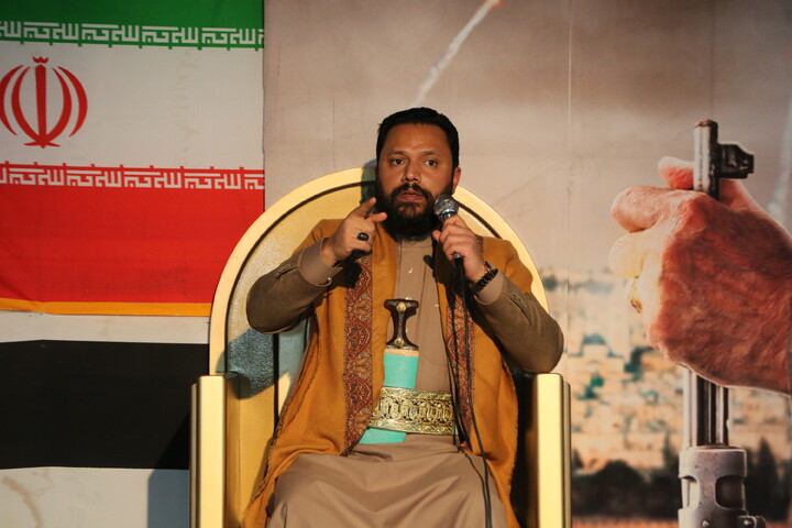 تصاویر / بزرگترین اعتکاف دهه نودی ها در مسجد سید اصفهان