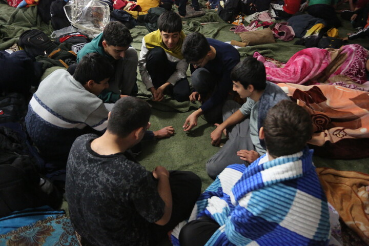 تصاویر / بزرگترین اعتکاف دهه نودی ها در مسجد سید اصفهان