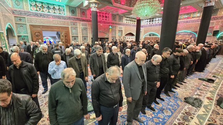 تصاویر/ مراسم سوگواری وفات حضرت زینب(س) در مسجد غدیر خم