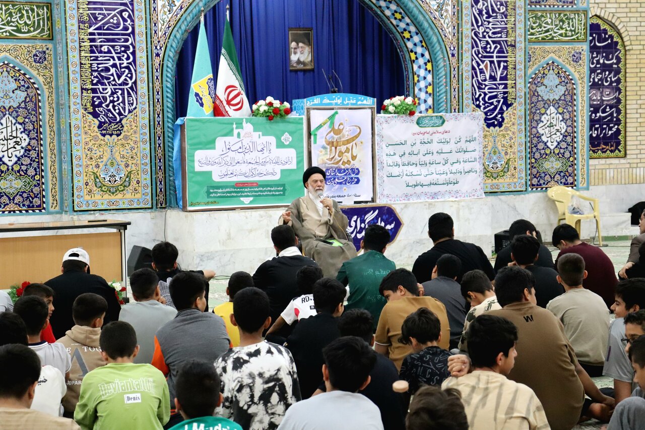 اعتکاف، دل‌ها را برای دریافت هدایت الهی آماده می‌کند