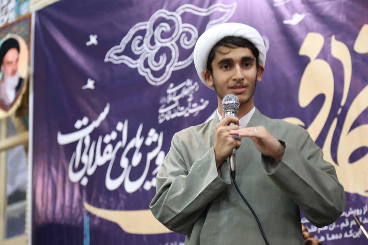 اعتکاف در مدرسه علمیه محمودیه برگزار شد