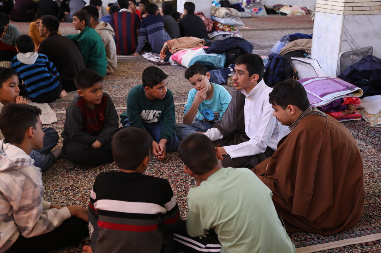 اعتکاف در مدرسه علمیه محمودیه برگزار شد