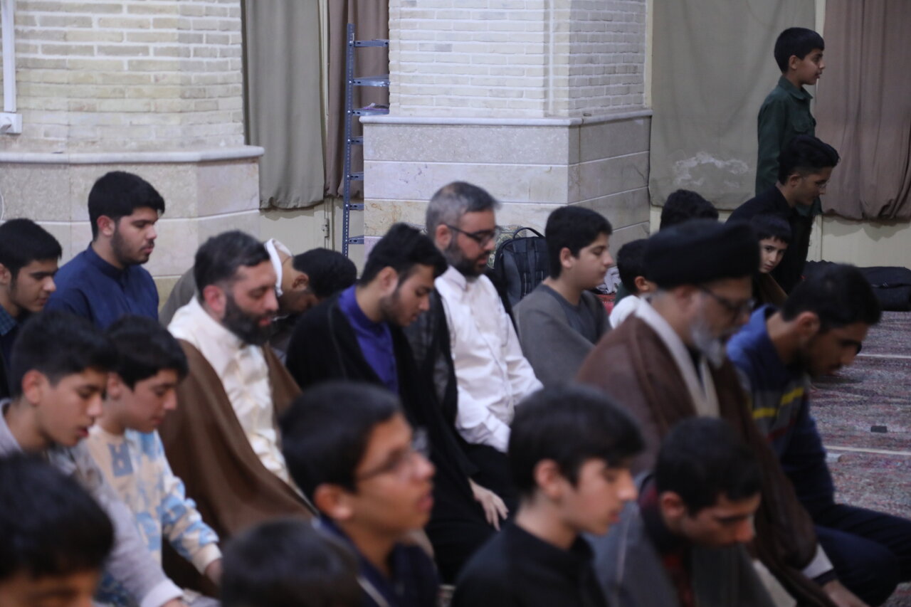 اعتکاف در مدرسه علمیه محمودیه برگزار شد