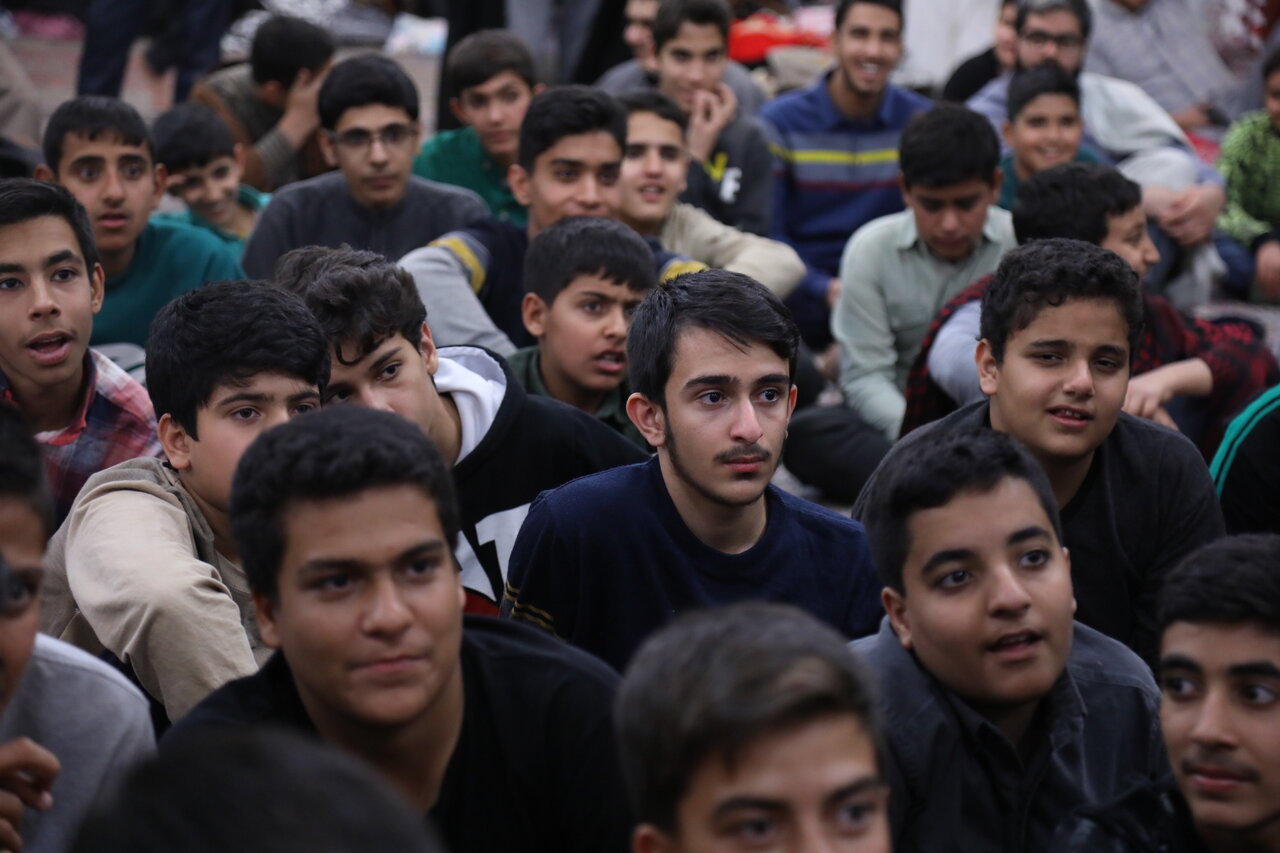 اعتکاف در مدرسه علمیه محمودیه برگزار شد