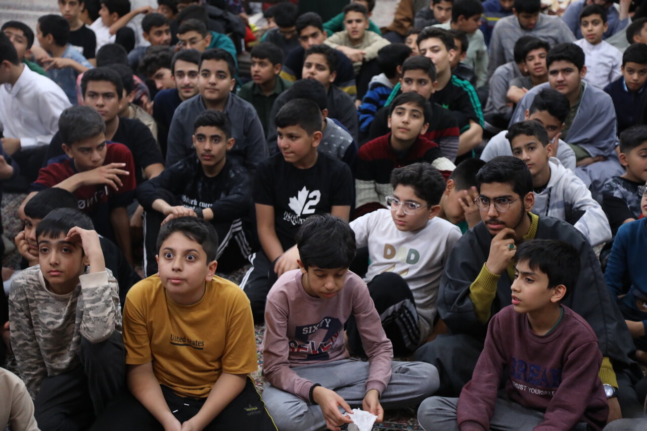 اعتکاف در مدرسه علمیه محمودیه برگزار شد