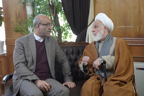 دیدار استاندار کرمانشاه با رئیس دفتر مقام معظم رهبری در قم