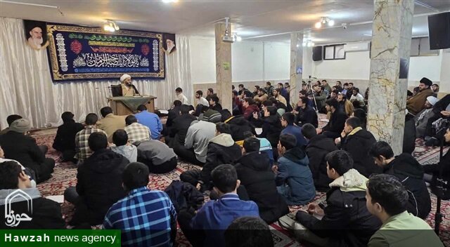 طلبگی، راهِ دائمیِ سربازیِ امام زمان(عج) است