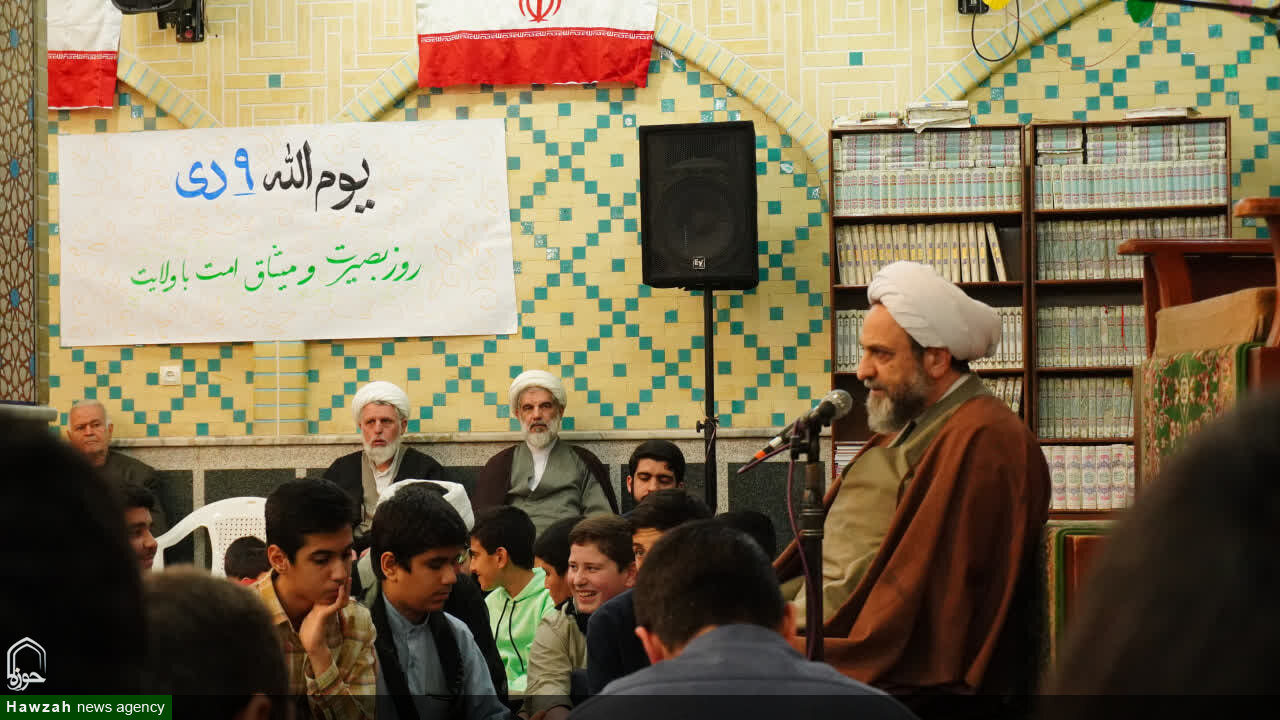 تصاویر/ همایش بصیرتی و دشمن‌شناسی در مسجد فاطمیه اهواز