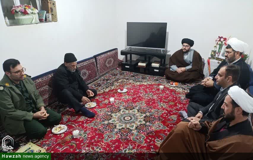 تجلیل مسئولان ابهر از خانواده شهید مهری + عکس