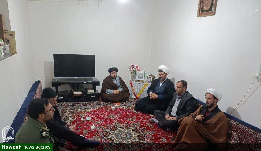 تجلیل مسئولان ابهر از خانواده شهید مهری + عکس