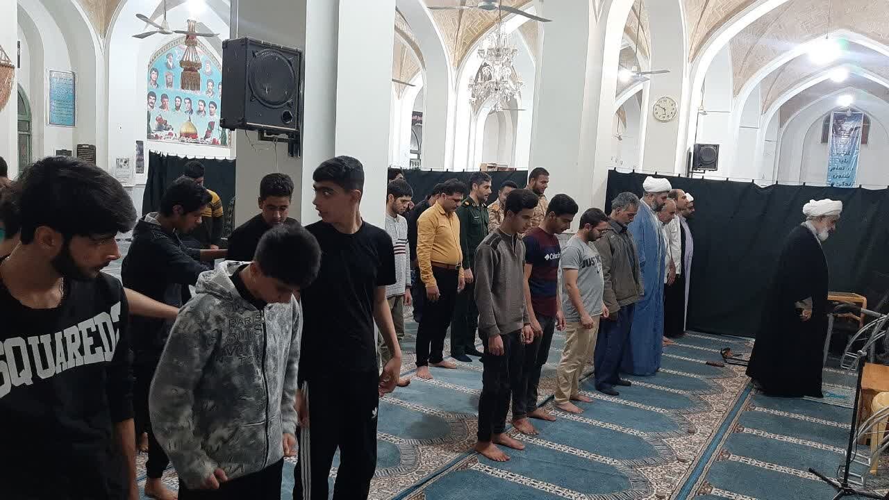 اعتکاف بهترین فرصت برای دعا خواندن ،راز و نیاز با خدای متعال است