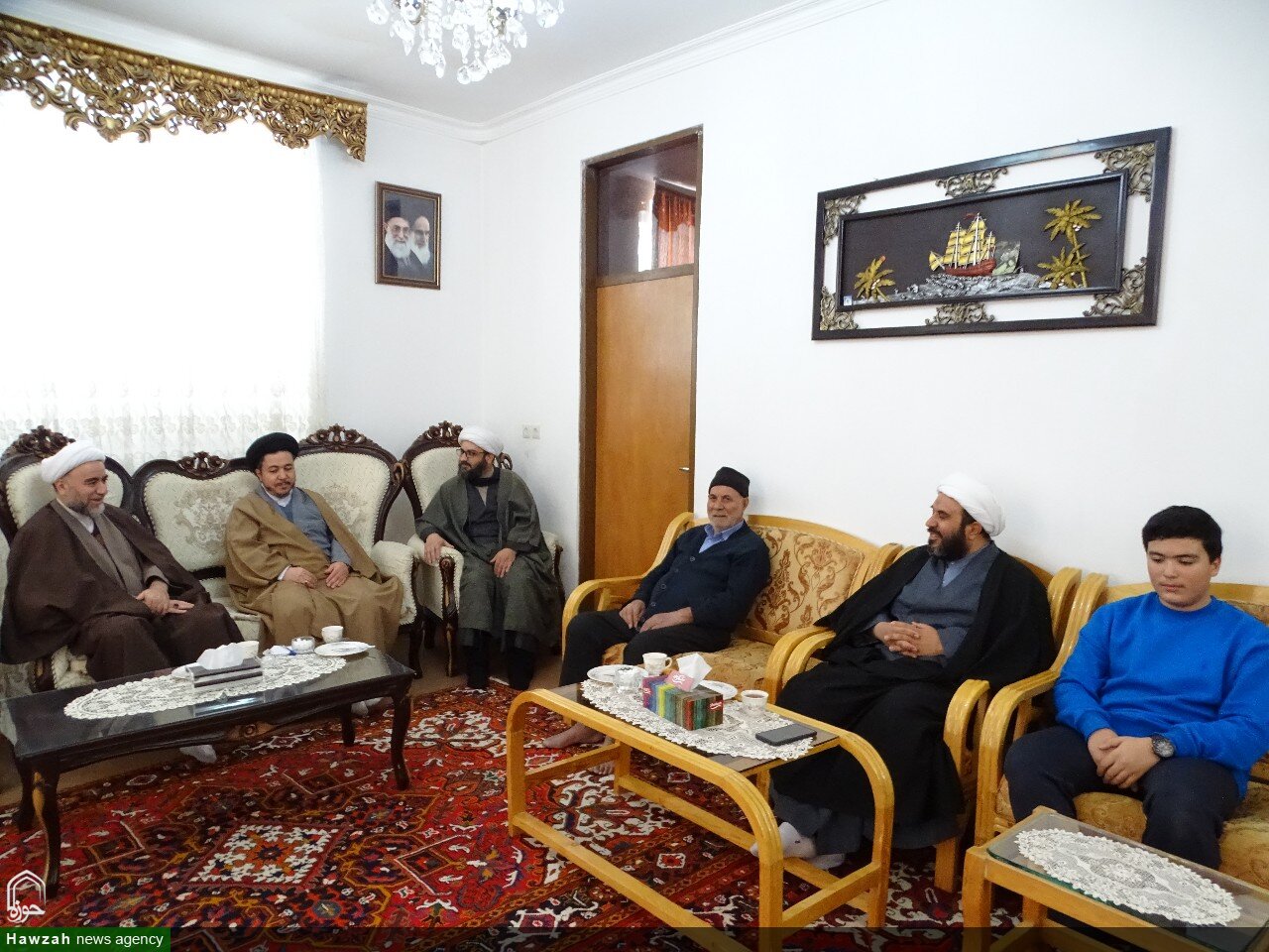 دیدار مدیرکل خدمات حوزه علمیه استان آذربایجان شرقی با خانواده مبلغین