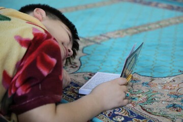 فیلم | پاسخ نسل نو به یک توییت