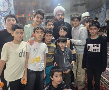 تصاویر/ حضور امام جمعه قروه در مراسم اعتکاف دانش آموزی