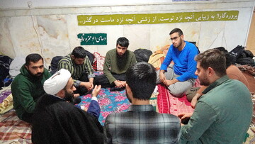 تصاویر/ برگزاری مراسم معنوی اعتکاف در مسجد دانشگاه آزاد قم