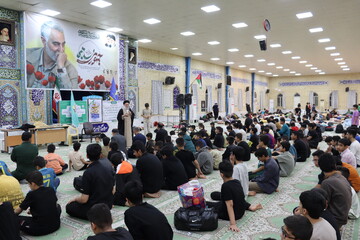تصاویر/ سومین روز اعتکاف در مصلی دیّر