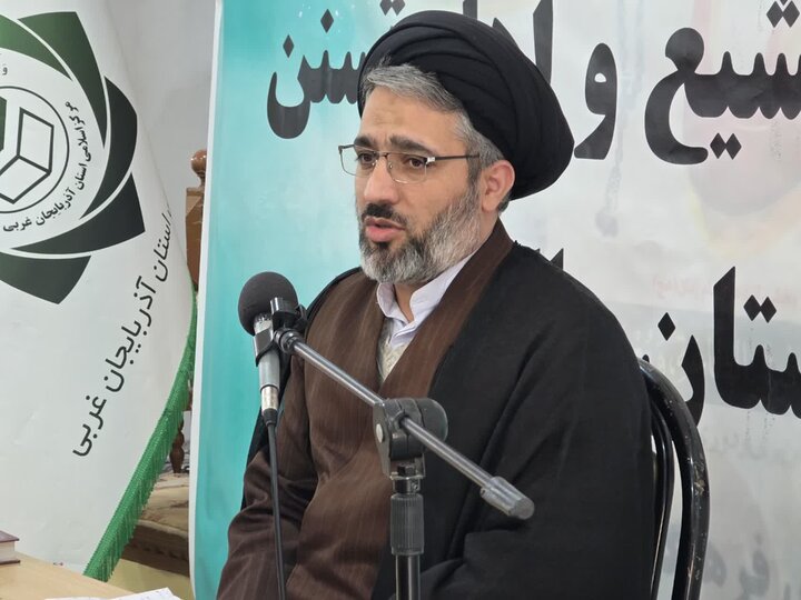 همایش بصیرتی روحانیون شیعه و اهل سنت شهرستان ماکو