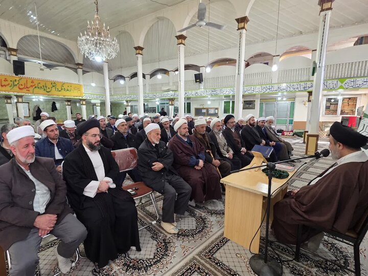 همایش بصیرتی روحانیون شیعه و اهل سنت شهرستان ماکو