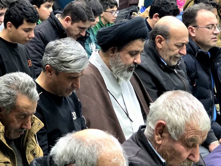 تصاویر/ حضور امام جمعه شهرستان ماکو در جمع معتکفین مسجد جامع شهر بازرگان