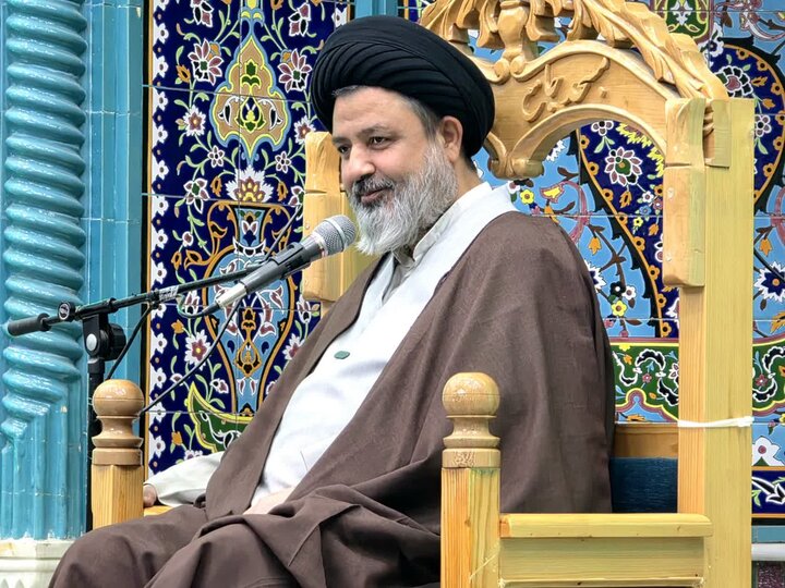 تصاویر/ حضور امام جمعه شهرستان ماکو در جمع معتکفین مسجد جامع شهر بازرگان