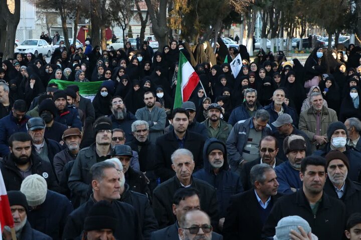 تصاویر/اجتماع مردم بروجرد در محکومیت اغتشاشگران