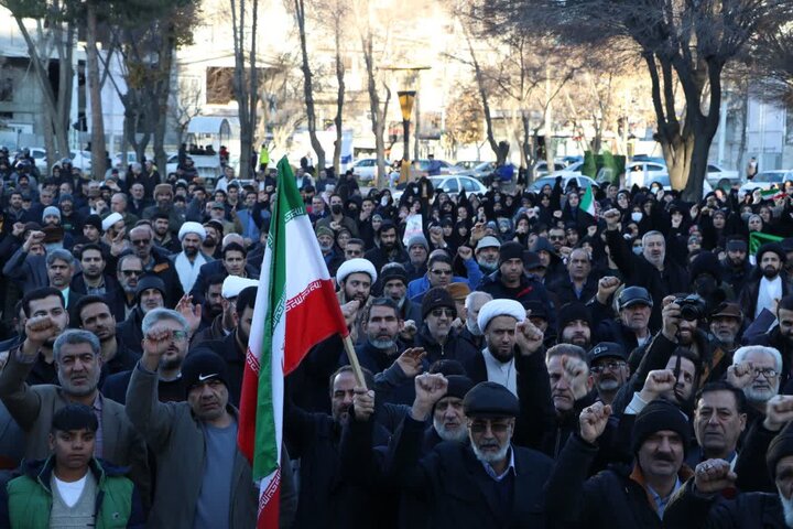 تصاویر/اجتماع مردم بروجرد در محکومیت اغتشاشگران