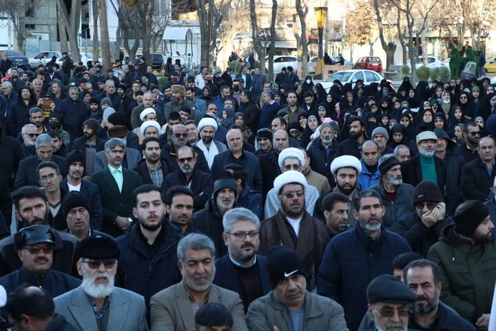 تصاویر/اجتماع مردم بروجرد در محکومیت اغتشاشگران