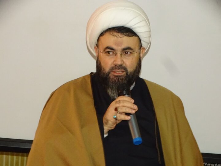 تصاویر/ حضور امام جمعه چهاربرج در جمع معتکفین