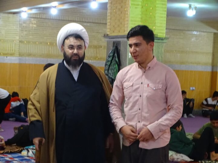 تصاویر/ حضور امام جمعه چهاربرج در جمع معتکفین