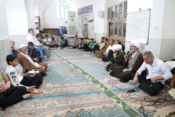 تصاویر/ نماینده ولی‌فقیه در استان سمنان در جمع معتکفین شهرستان سرخه