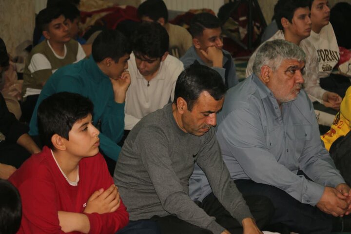 تصاویر/ مراسم وفات حضرت زینب (س) در میان معتکفین مسجد امام حسن (ع) کامیاران